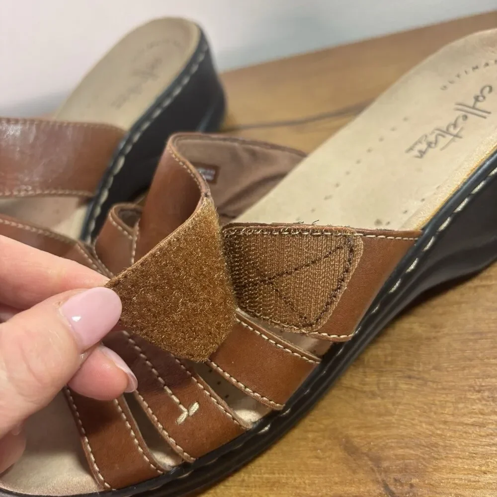 Clarks Women's Lexi Sabrina Sandals Brown Tan Leather Slip On Wedge US 8.5